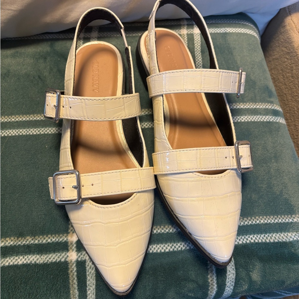 Old Navy Buckle Flats